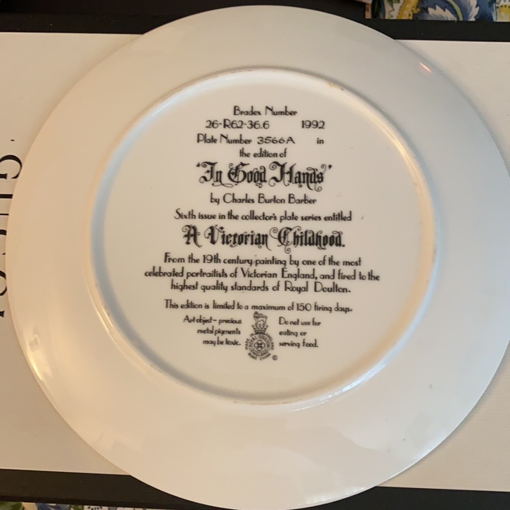 Royal Doulton In Good Hands Decorative Plate - Picture 2 of 3